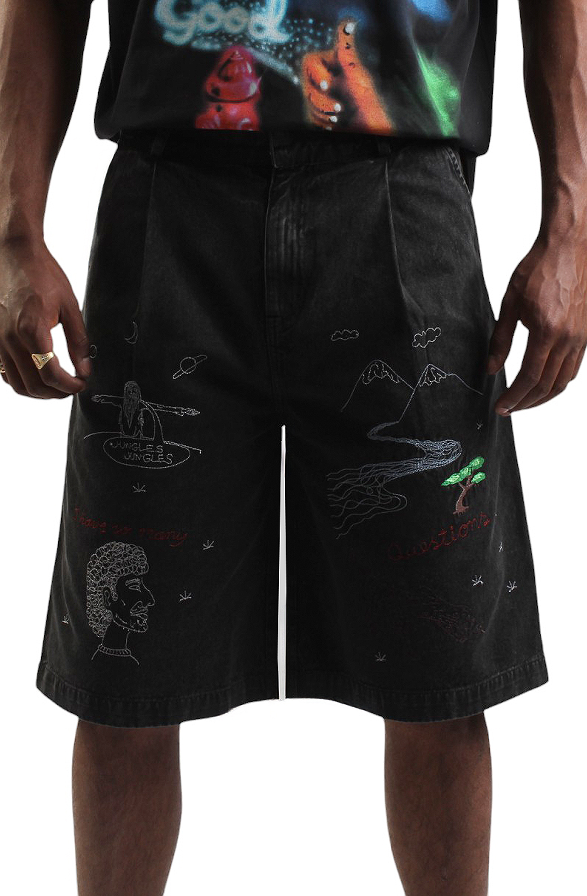 Questions Pleated Short