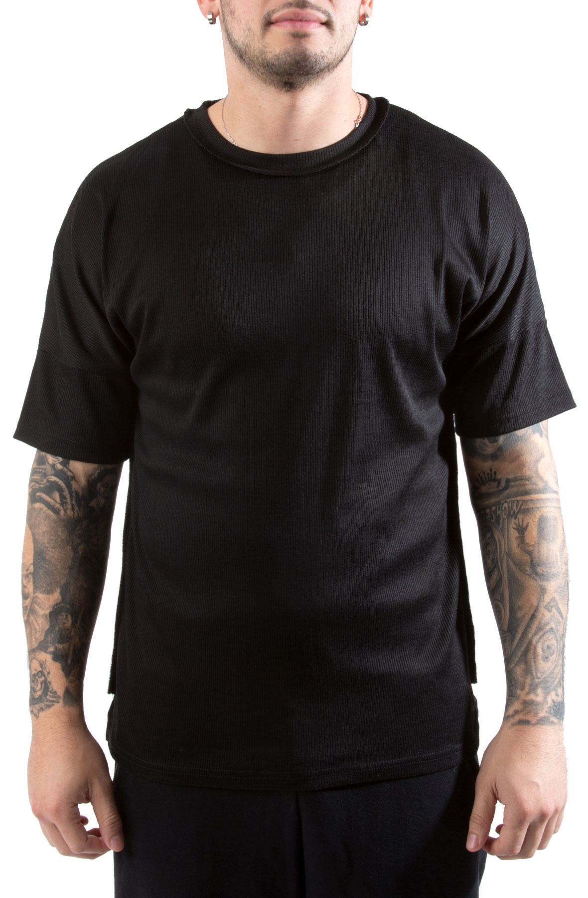 Lion Off Shoulder Tee in Black