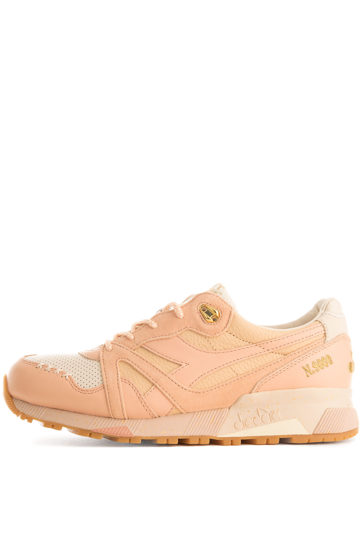 diadora feature strawberry