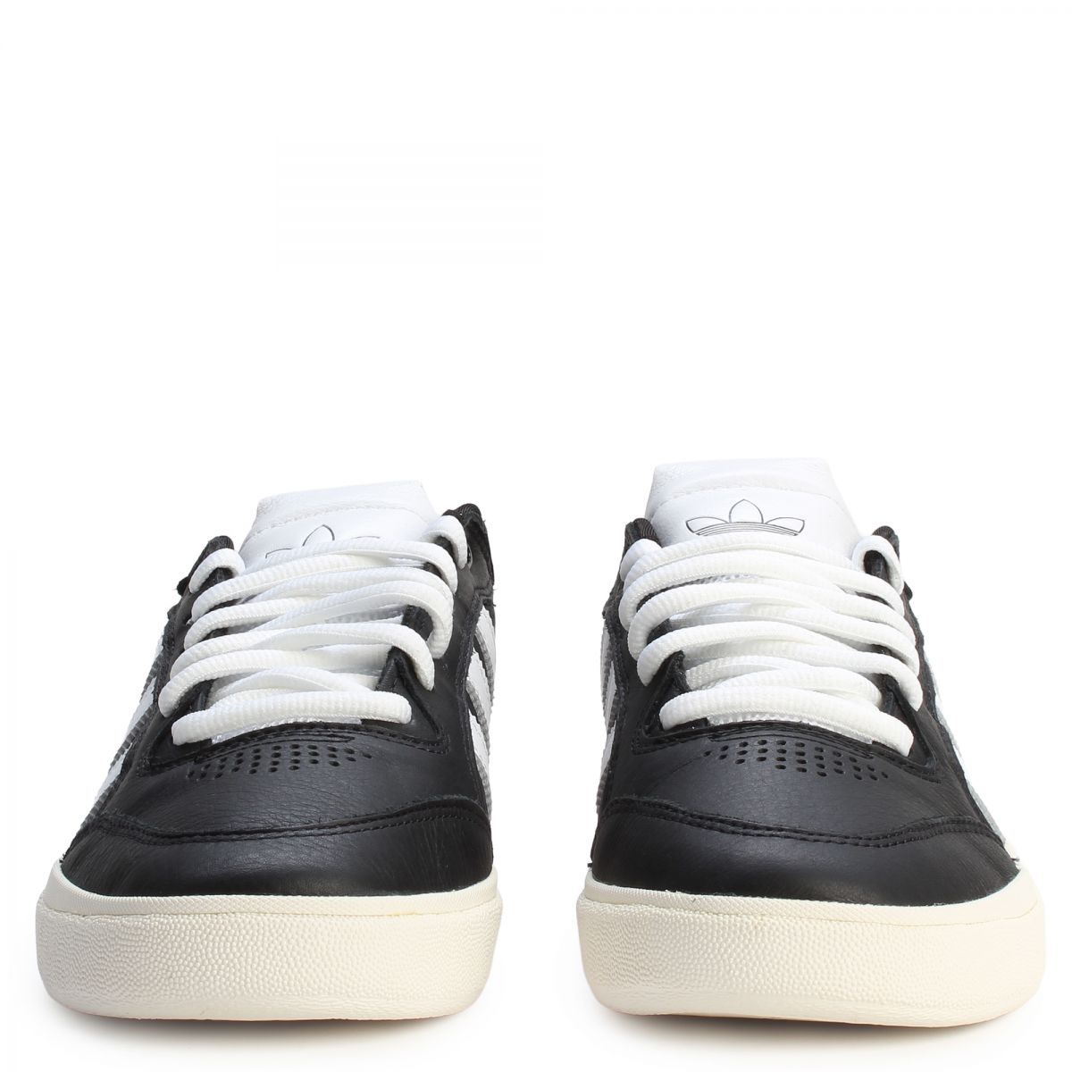 靴 Adidas Tyshawn Low Tyshawn_Low_Black_JQ1137_02_st
