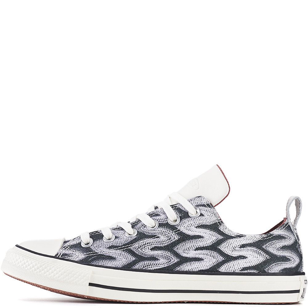 chuck taylor all star ox