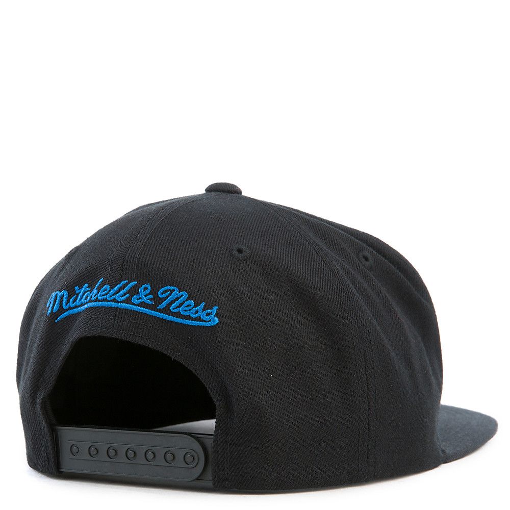 MITCHELL & NESS Dallas Mavericks Snapback 032VZ 005 5MAVER - Karmaloop