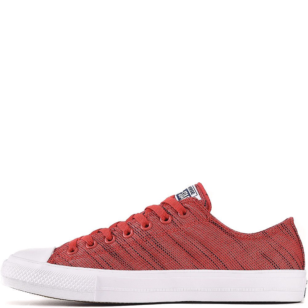 are chuck taylors non slip