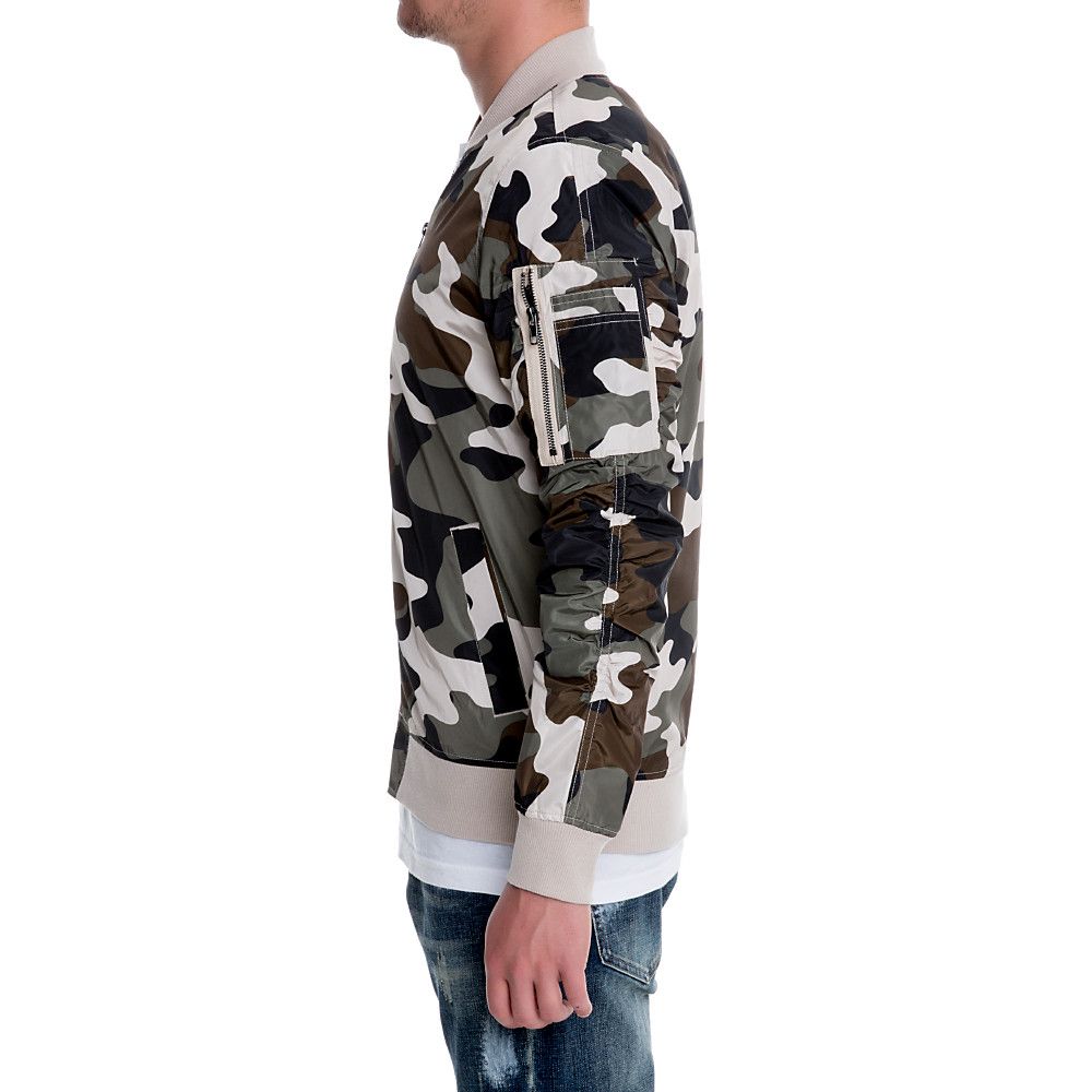 Elwood camo outlet jacket