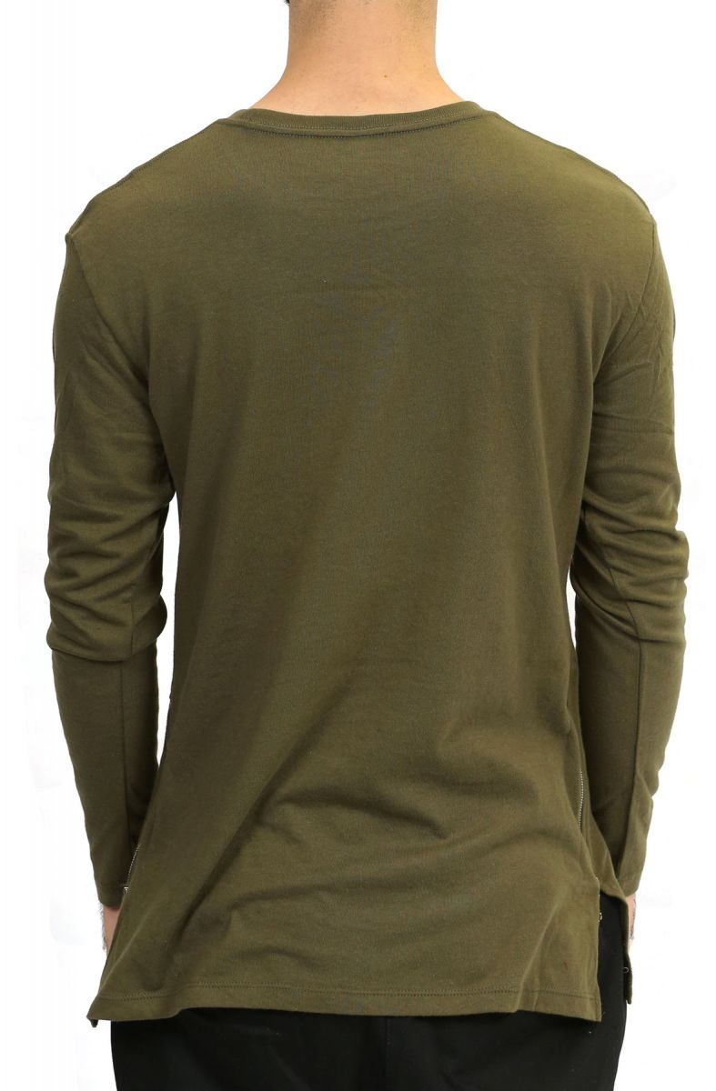 SPOILED PEASANTS The Long Sleeve Zipper Long Tee in Olive Green TG22-10 ...