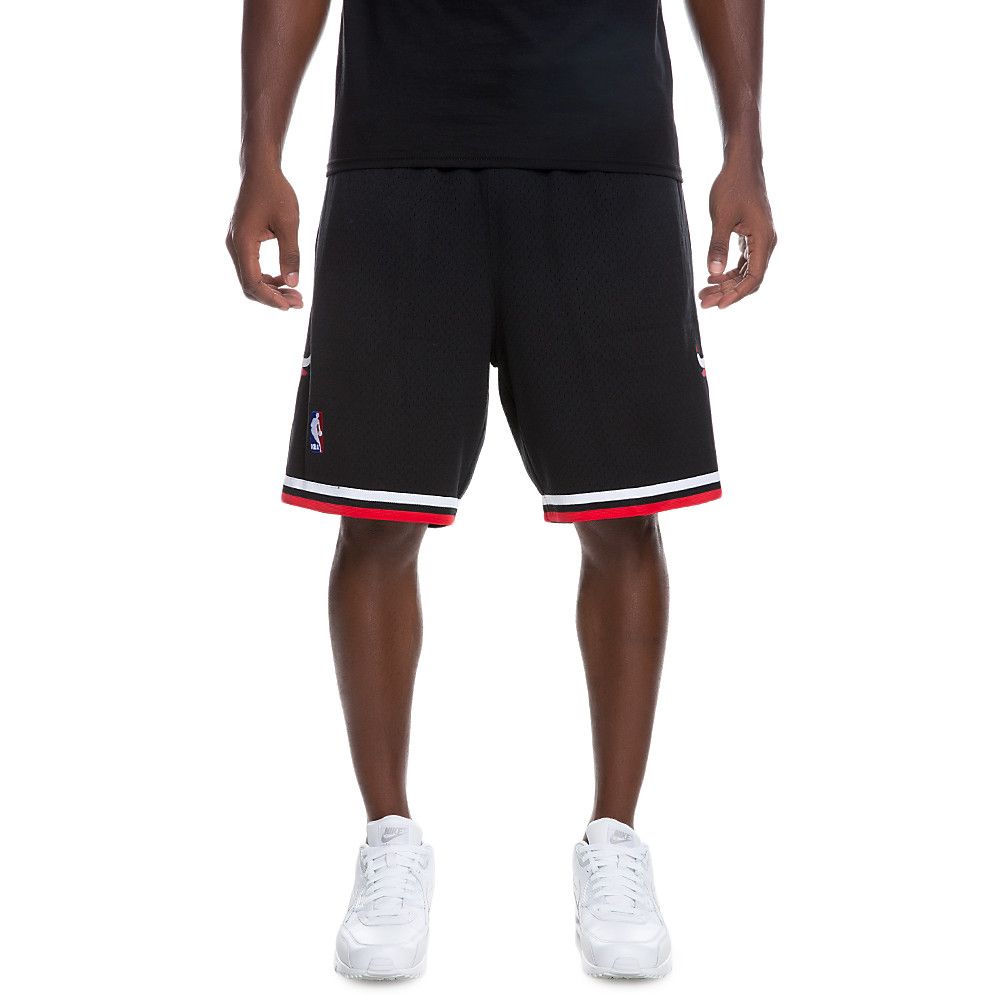 Chicago Bulls Mesh Shorts - Black