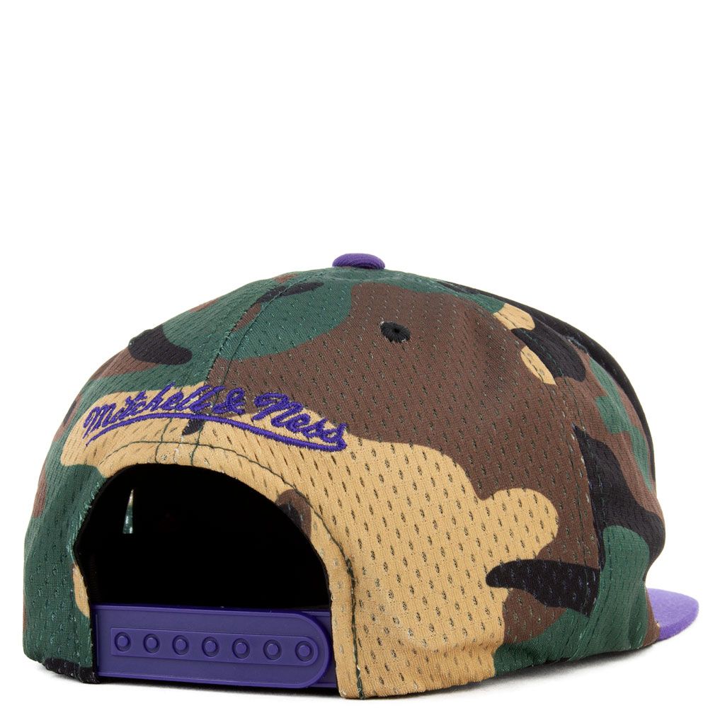 MITCHELL & NESS Toronto Raptors Snapback BH7AEY-TRA-Q-NET - Karmaloop