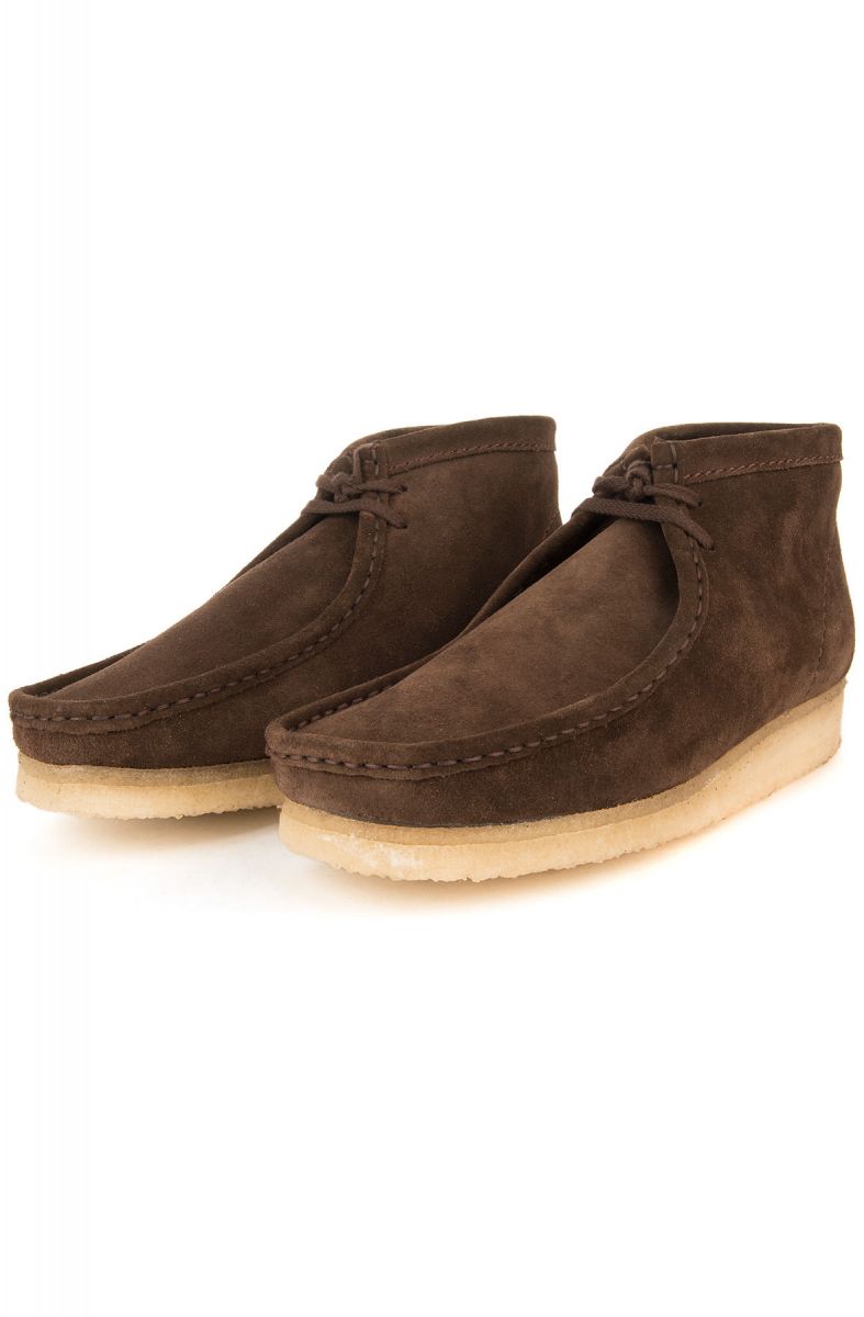 brown suede wallabee clarks