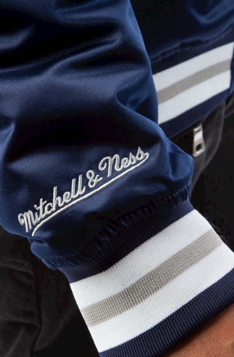 Mens MITCHELL & NESS Assorted Georgetown Hoyas NCAA Double Clutch Lightweight  Satin Jacket Outerwear