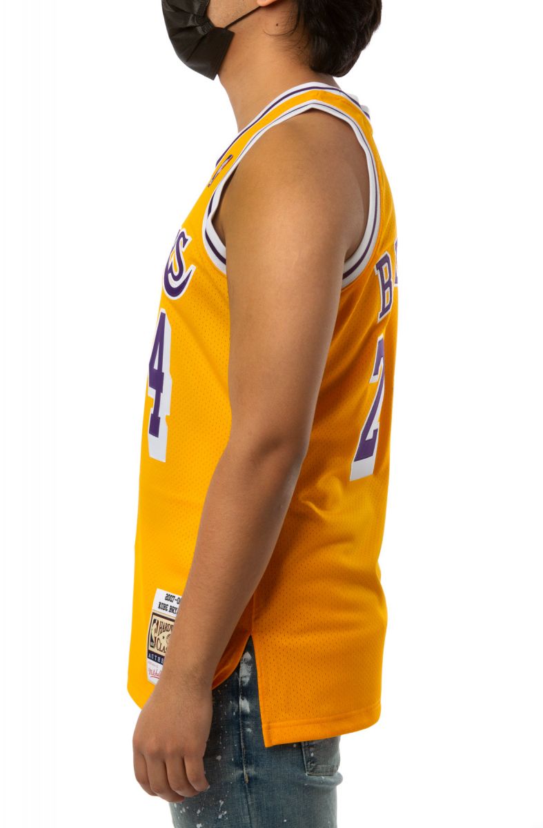 Shop Mitchell & Ness Los Angeles Lakers Kobe Bryant 2007-2008