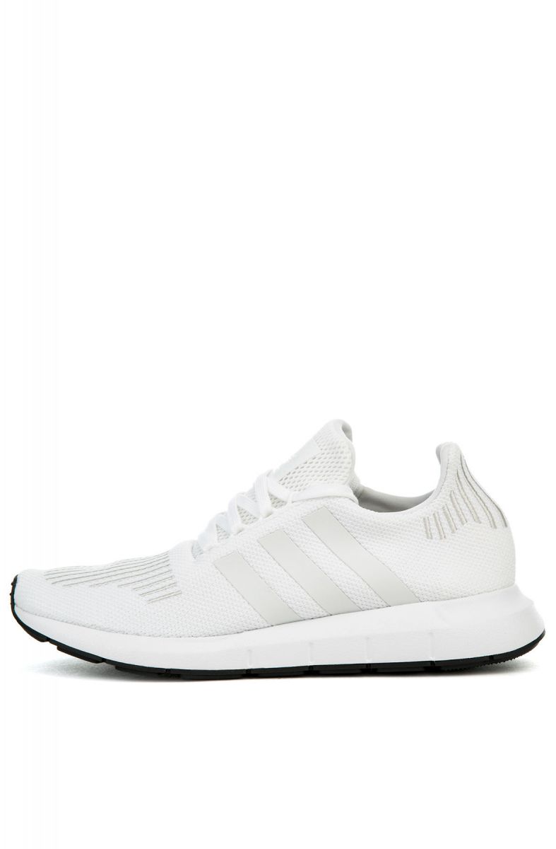 adidas swift run coral