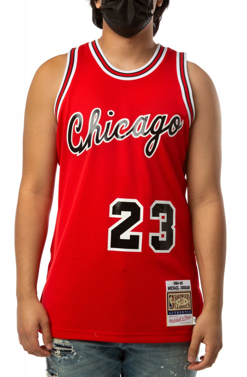 Chicago Bulls Authentic Mitchell & Ness Michael Jordan 1984-85 Jersey –  Official Chicago Bulls Store