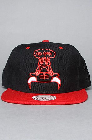 The Chicago Bulls Upsidedown Snapback Hat in Black
