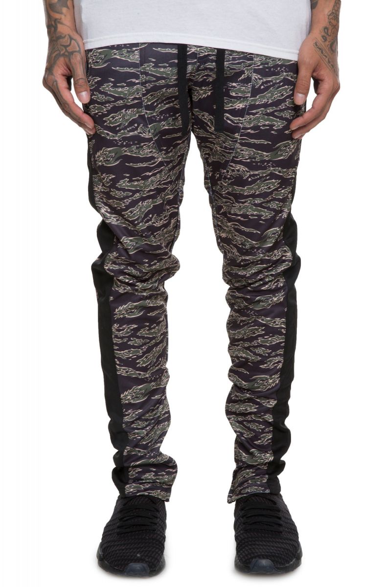 nike tiger camo pants