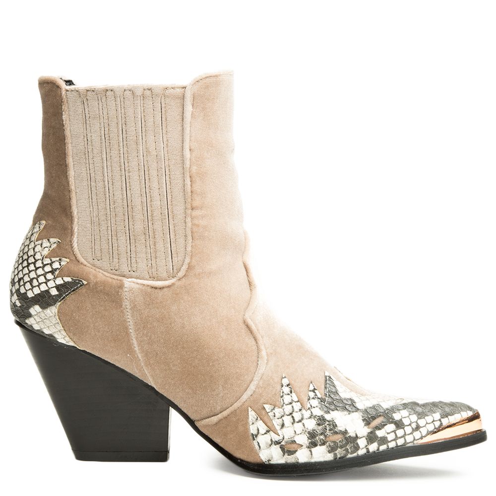 Cape robbin snakeskin outlet booties