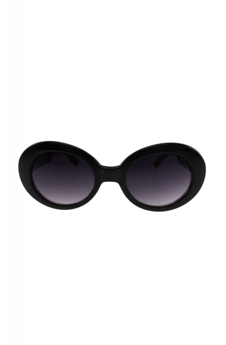 MQ SUNGLASSES The Kurt Sunglasses in Black and Smoke MQ9540-BLKSMK - PLNDR