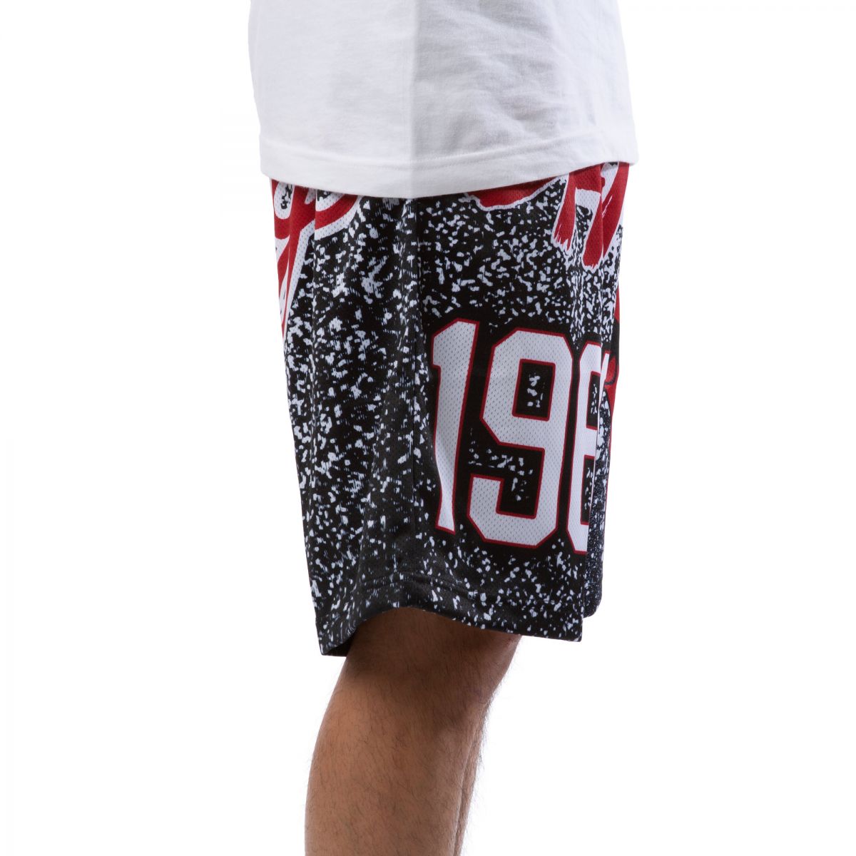 MITCHELL & NESS Chicago Bulls Jumbotron Shorts SHORAJ19071-CBUBLCK ...