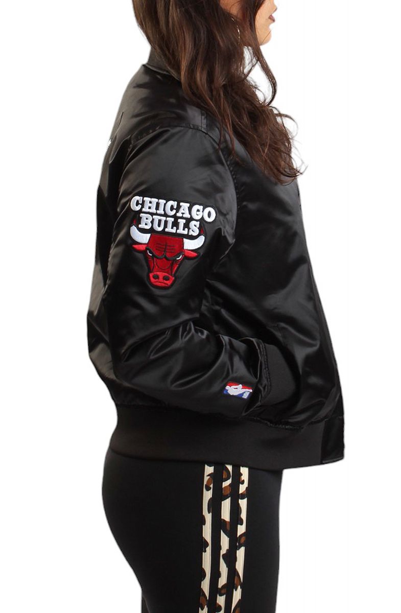 PRO STANDARD NBA Chicago Bulls Jewels Satin Jacket BCBU515699-BLK