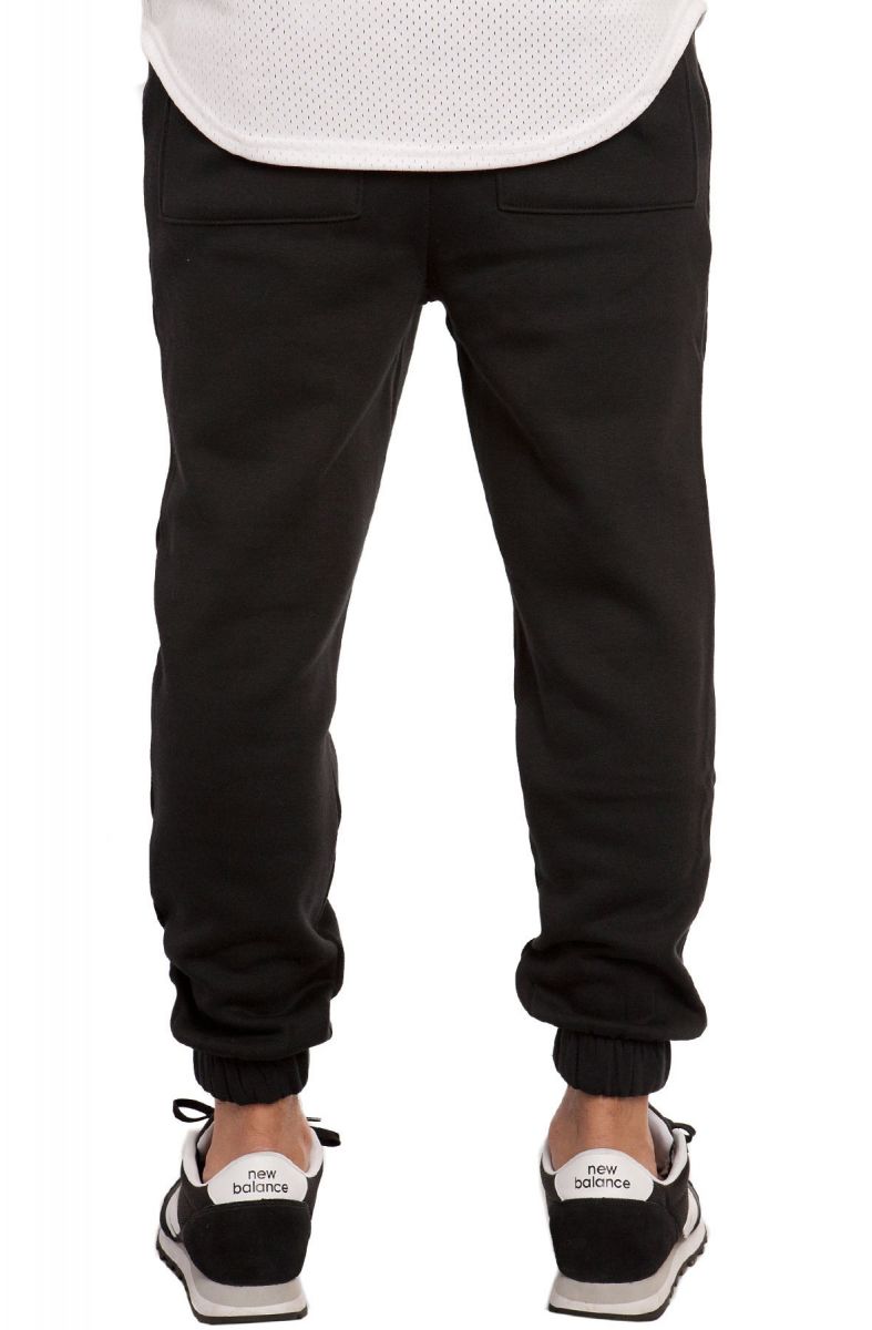 ELWOOD The Fleece Jogger Pants in Black EM1130FLCBLK PLNDR