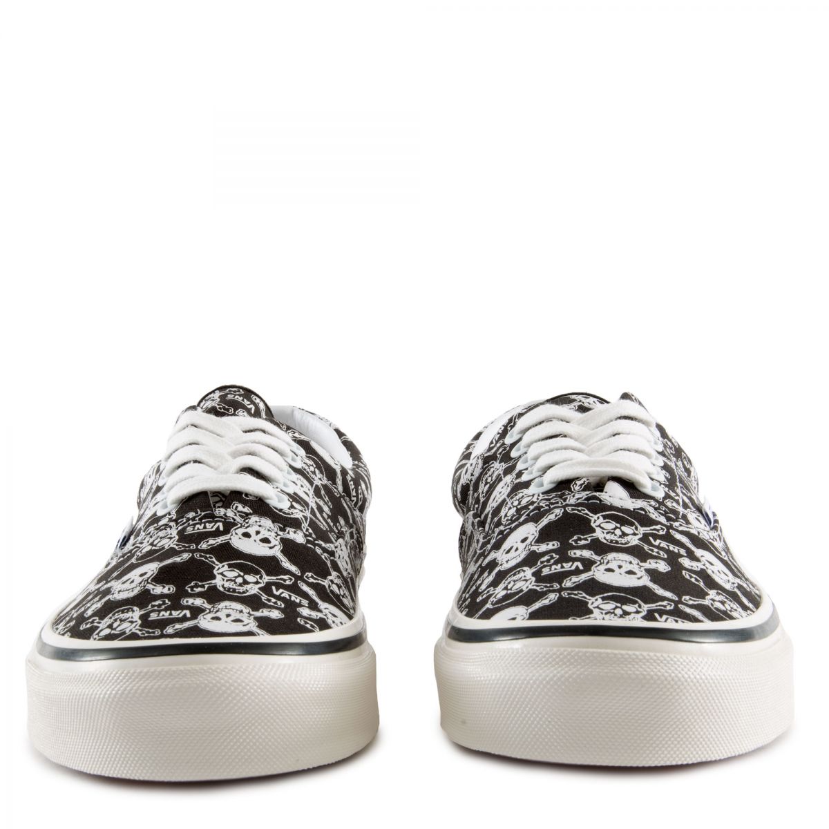 vans era 95 dx skulls