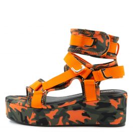 barista wedge sandals