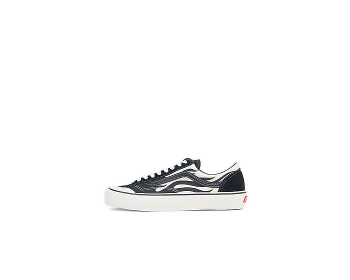 White Vn0a3zcjrof VANS The U Style 36 SF Flame In Black