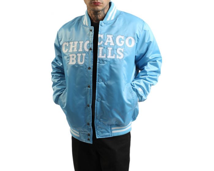 STARTER NFL Chicago Bulls Satin Varsity Jacket LS43L652 CGB STARTER NFL Chicago Bulls Satin Varsity Jacket LS43L652 CGB