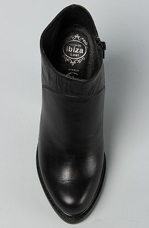 The Loza Boot in Black