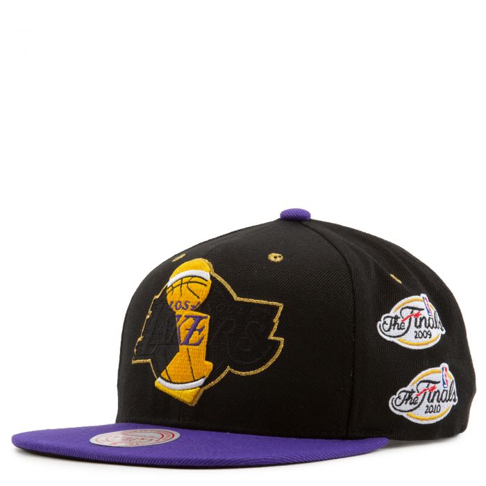 MITCHELL & NESS Los Angeles Lakers Champ Trophy Snapback Hat ...