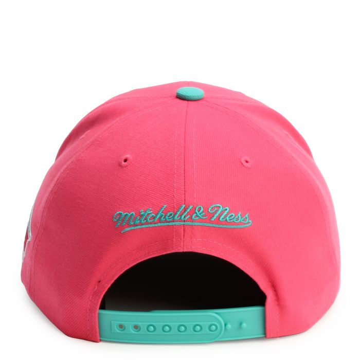 Mitchell & Ness NBA San Antonio Spurs 2 Tone 2.0 Pro-Crown Snapback HHSS5132-SASYYPPPPINK - Karmaloop