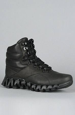 reebok cliffhanger black boots
