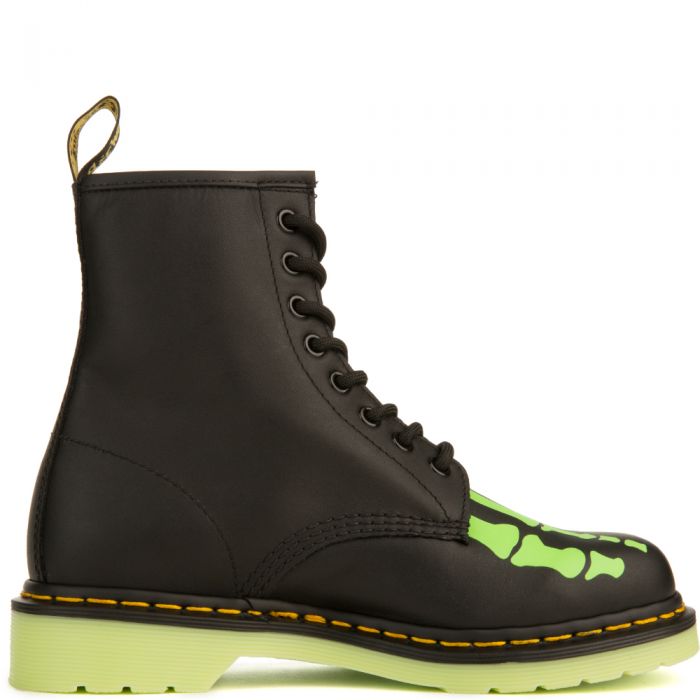 Dr martens skelly boots best sale