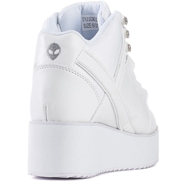 Y.R.U. for Women: Qozmo Low Key White Platform Sneakers