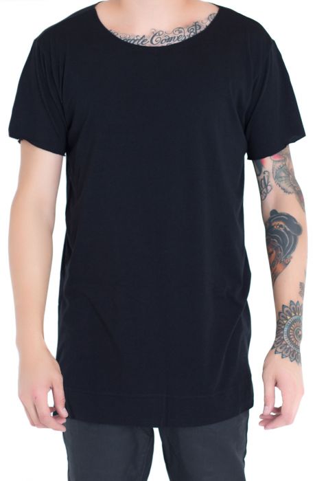 The SS Essential Tee in Black Black