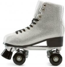 Archie-15 Lace-Up Roller Skates
