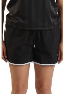 Wardrobe Essentials Short 