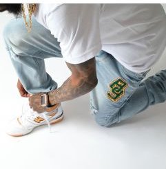 Academia Light Blue Jeans