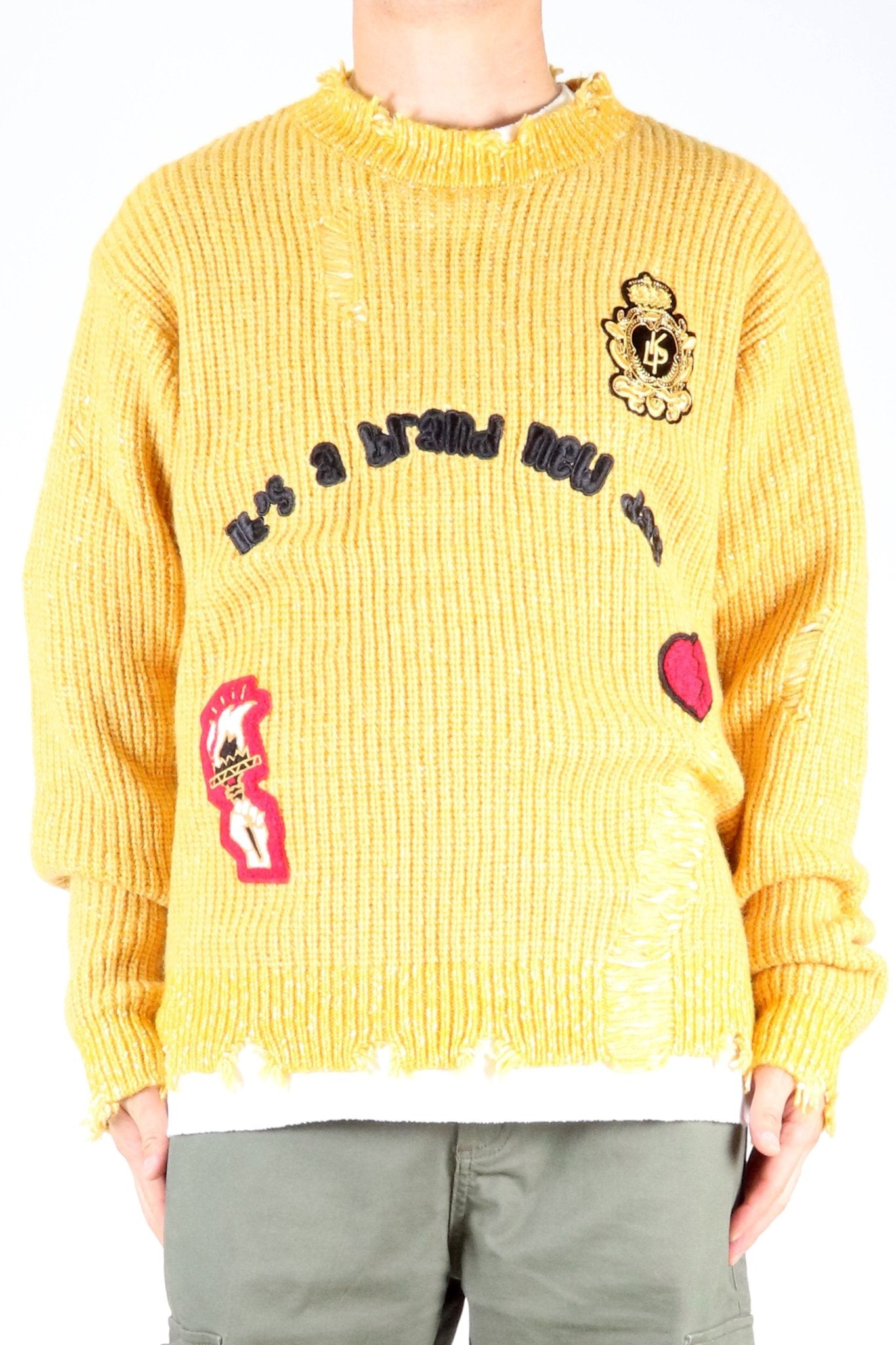 KIWI Heavy Gauge Ripped Knit Sweater with patches